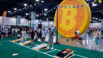 Bitcoin analyst btc transfer spot etfs private keys