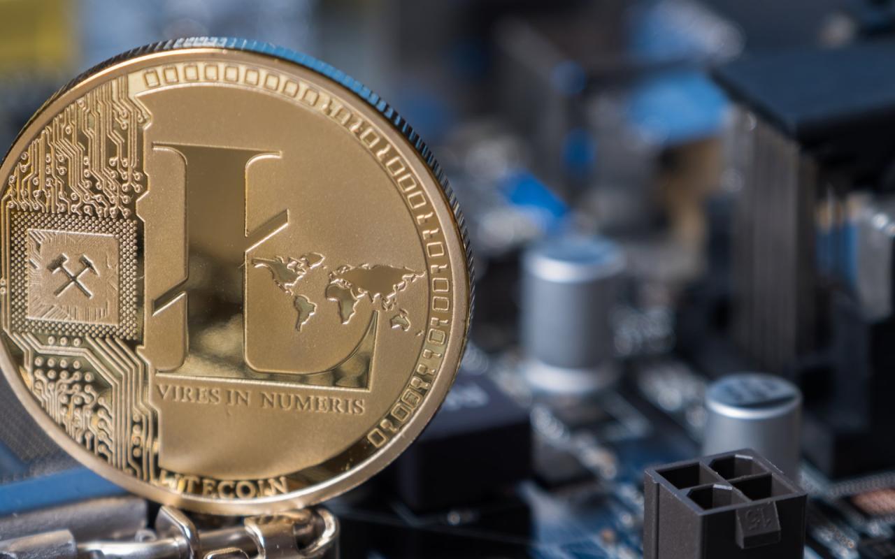 Bitcoin trades in tight range as xrp lt om and gt aim higher