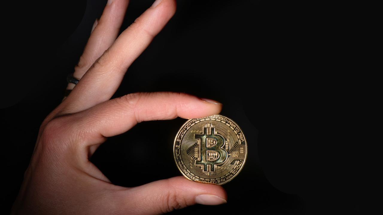 Solo miner snags bitcoin block reward worth 300 k