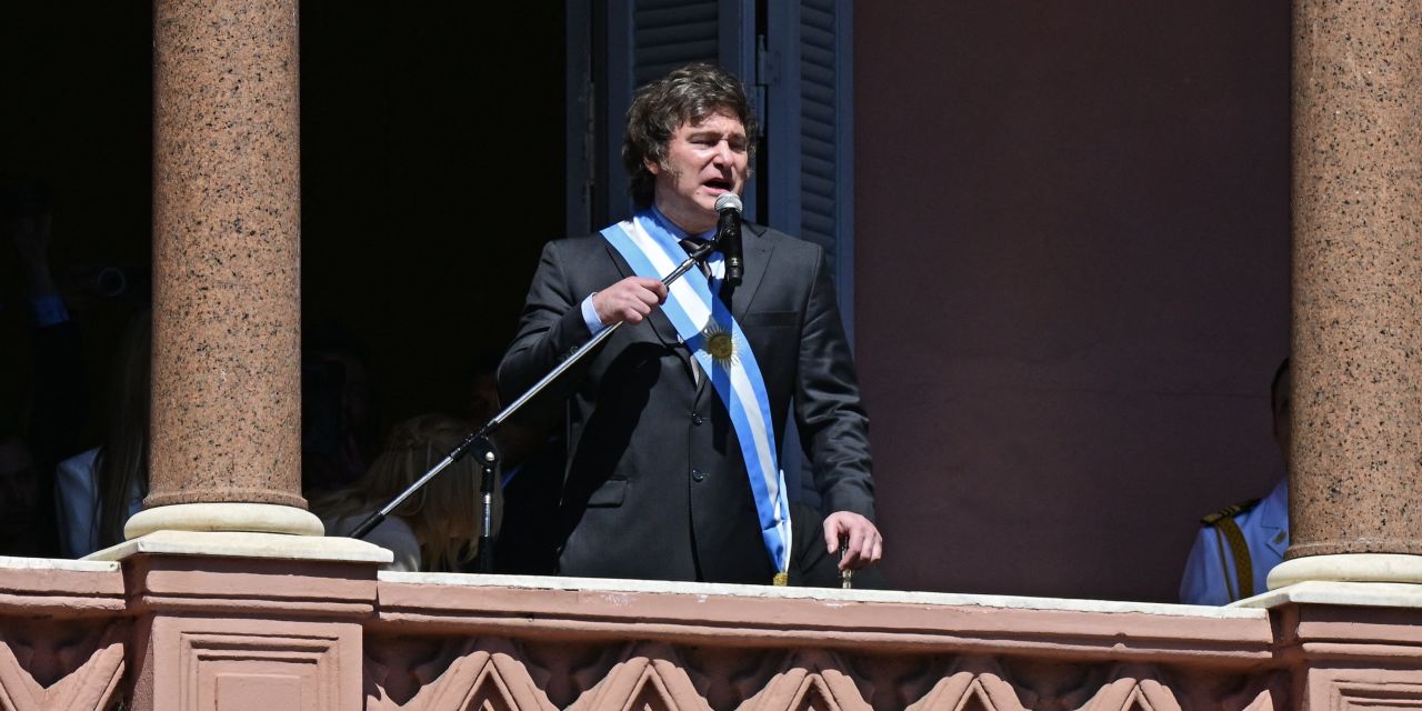 Argentine lawyers charge president milei with fraud over cryptocurrency promotion