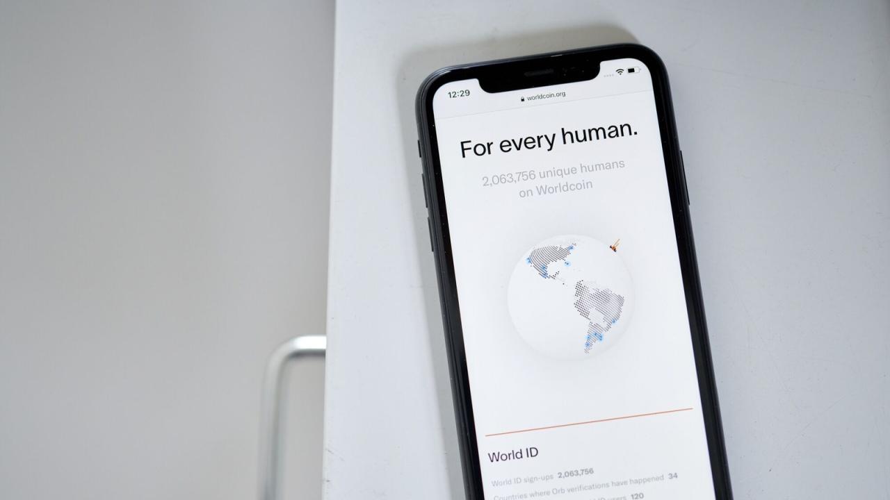 Alle former worldcoin employee says contacting authorities